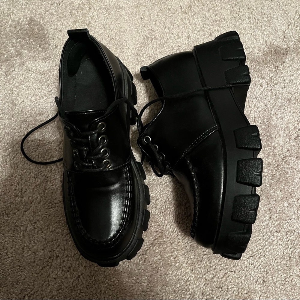 Yesstyle chunky black loafers